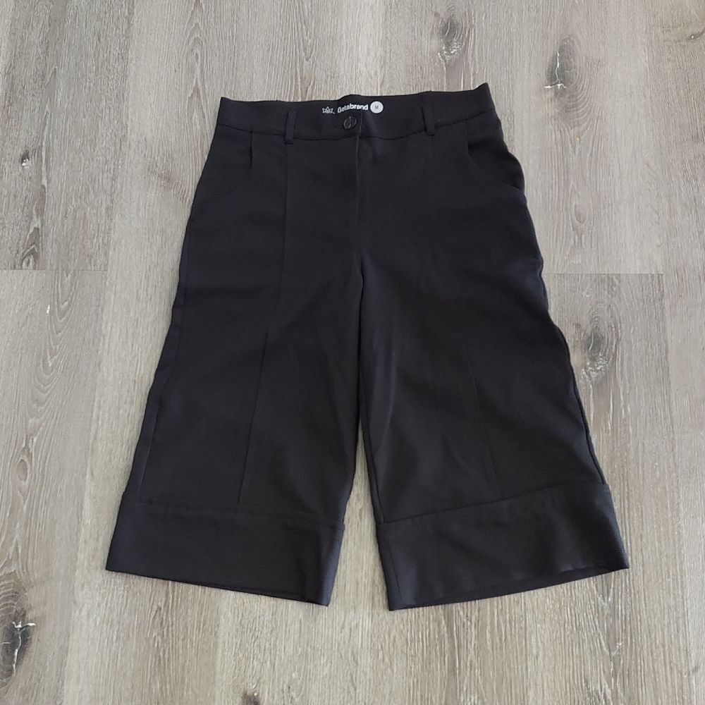 Betabrand Bermuda Casual / Dress Black Solid Short Women's Size Medium